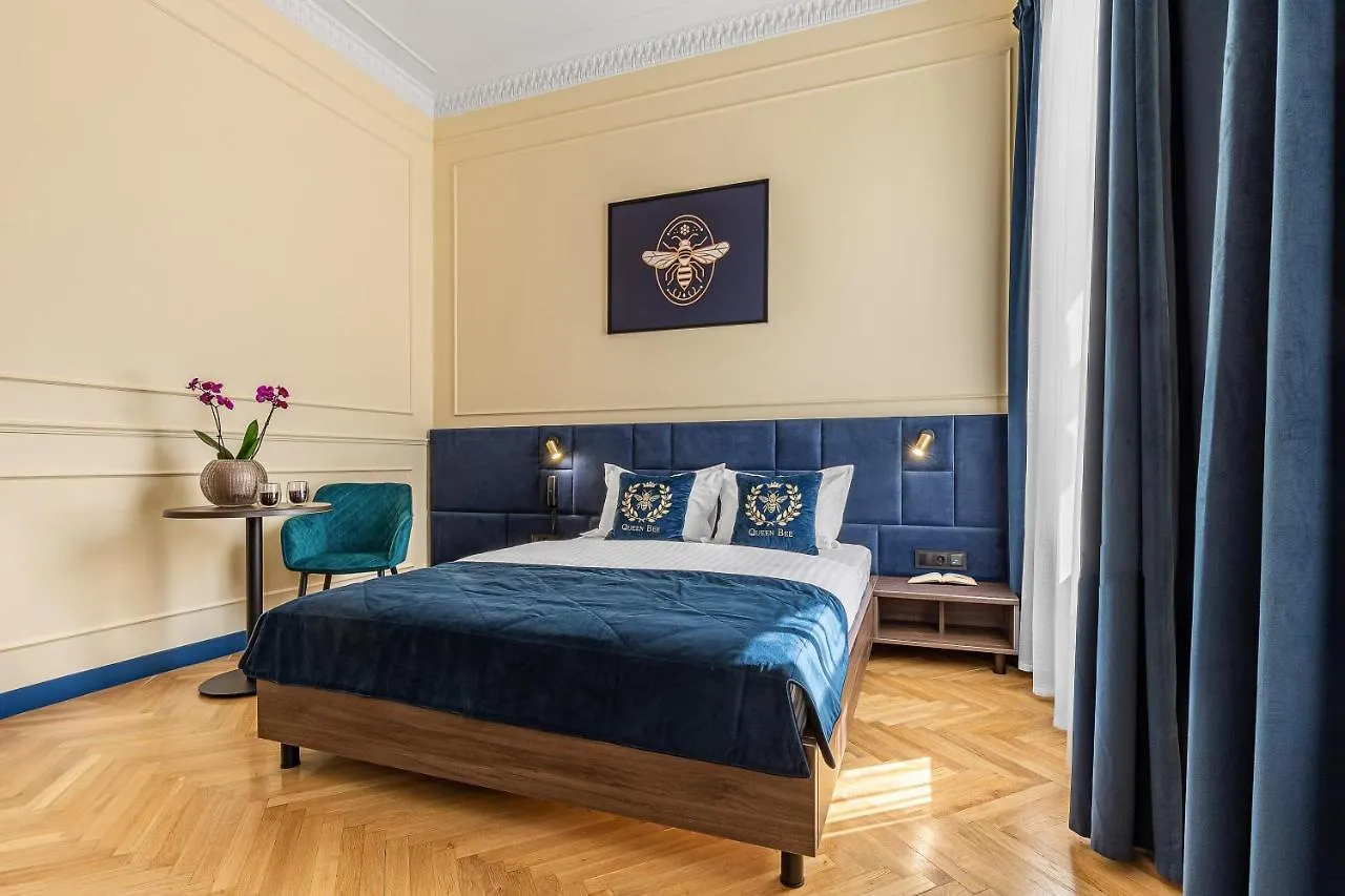 Queen Bee Kyiv Hotel