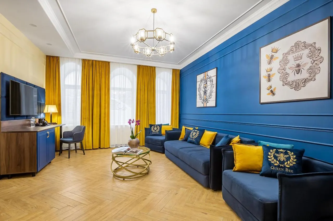 Queen Bee Kiew Hotel