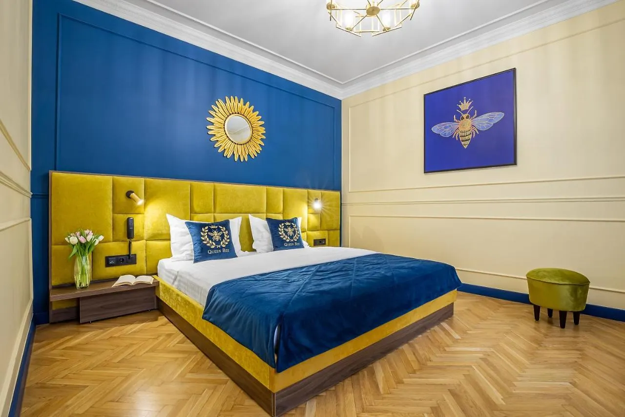 Queen Bee Kiev